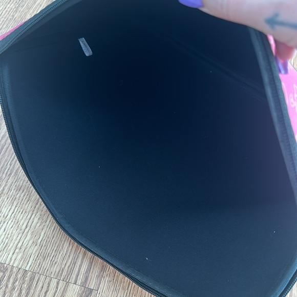 15 Inch Hello Kitty Laptop Case - Picture 4 of 6